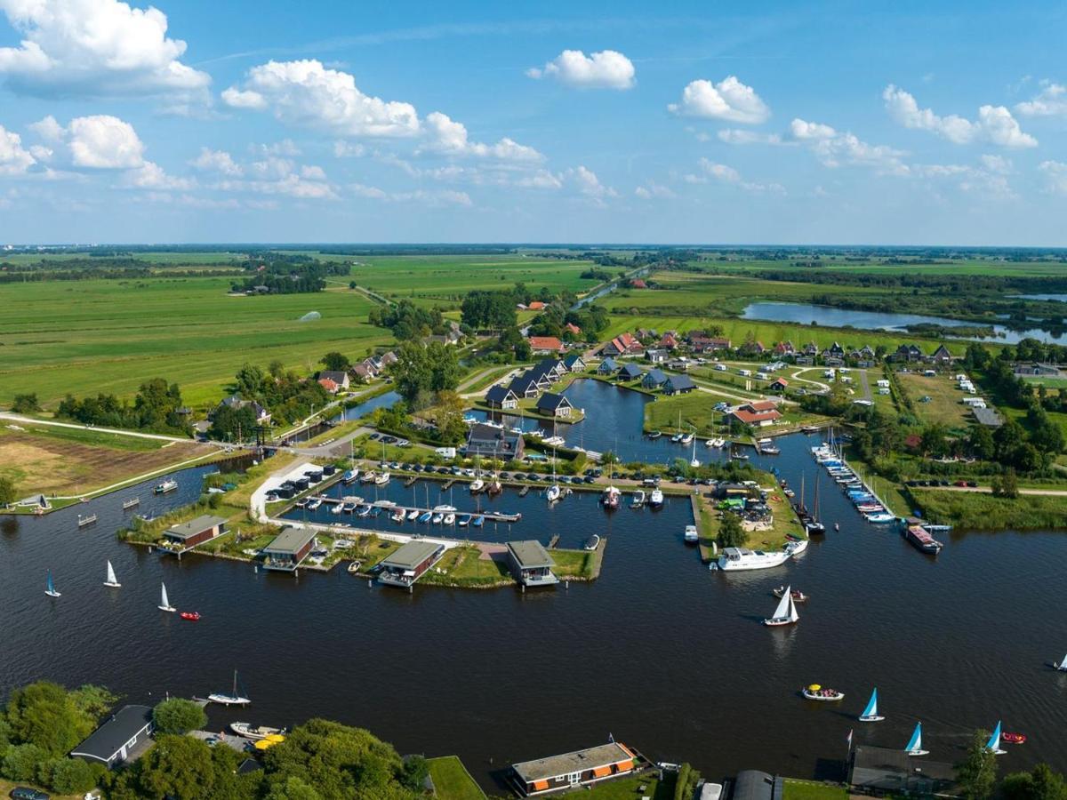 Hotel Landal Waterpark De Alde Feanen De Veenhoop Exterior foto